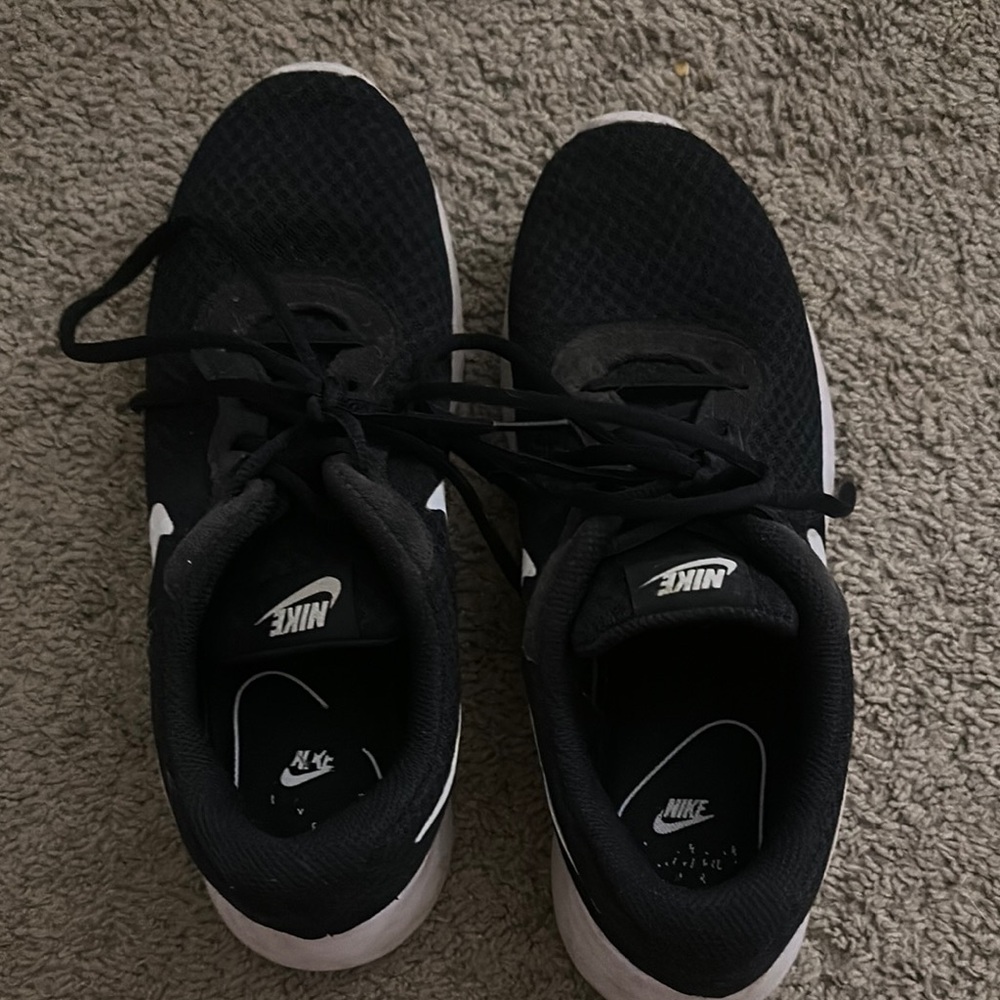 Nike Black and White Running Shoes